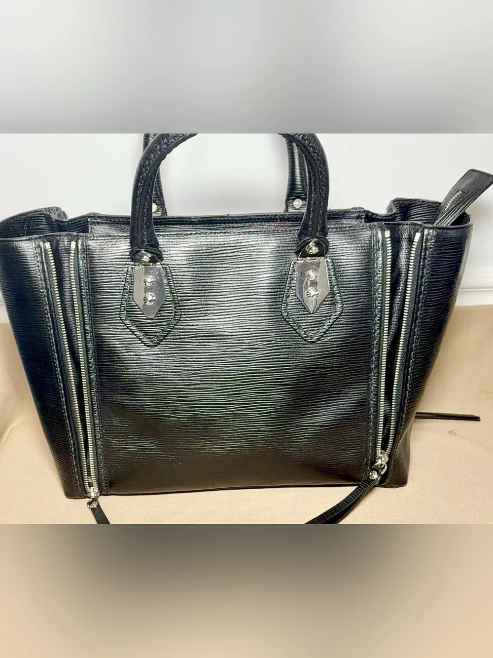 Rare Henri Bendel A-List Satchel – Black Embossed Leather | Zipper Expansion - Picture 4 of 10